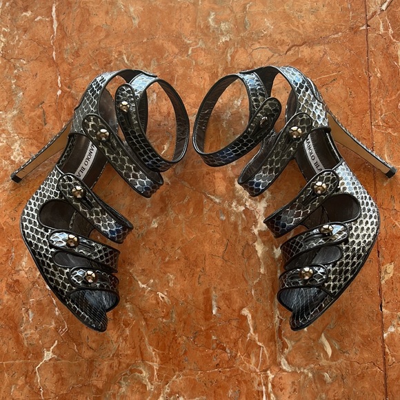 Manolo Blahnik python leather, 4 3/4 high heel shoe - Picture 2 of 7